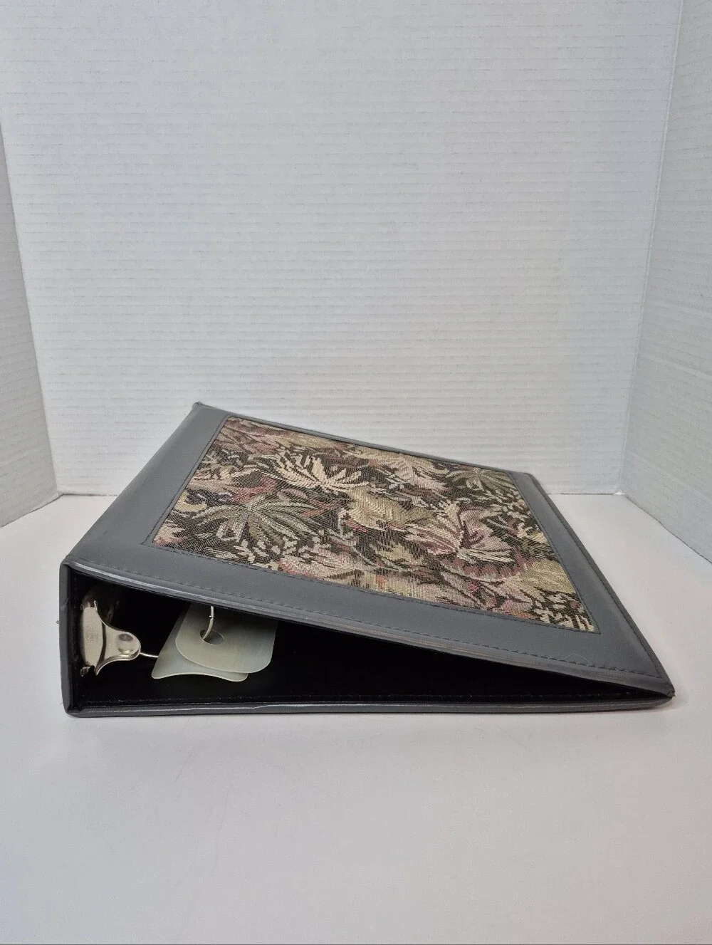 Vintage Tapestry and Faux Leather 3 Inch 3-Ring Binder Album w Page Protectors